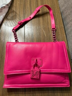 Betsey Johnson Hot Pink Butterfly Lock Shoulder Bag